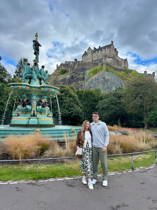 Edinburgh in 2 Days: Must-See Castles, Scottish Cuisine & Nightlife